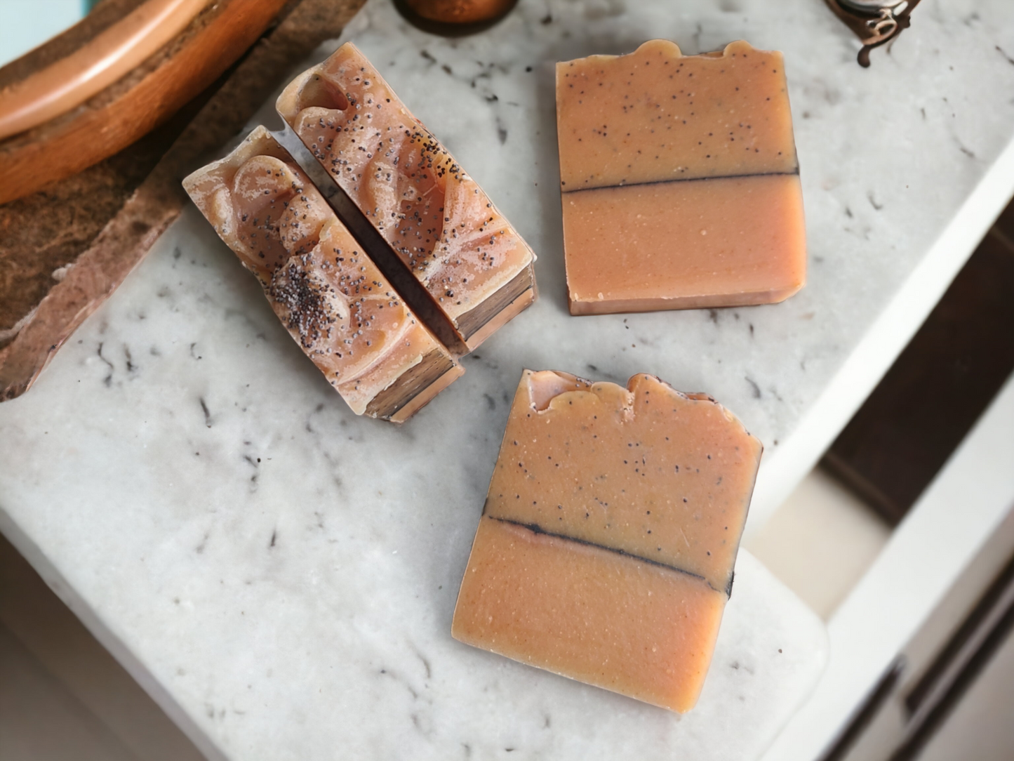 Almond Scented Tumeric & Honey Exfoliating Body Bar