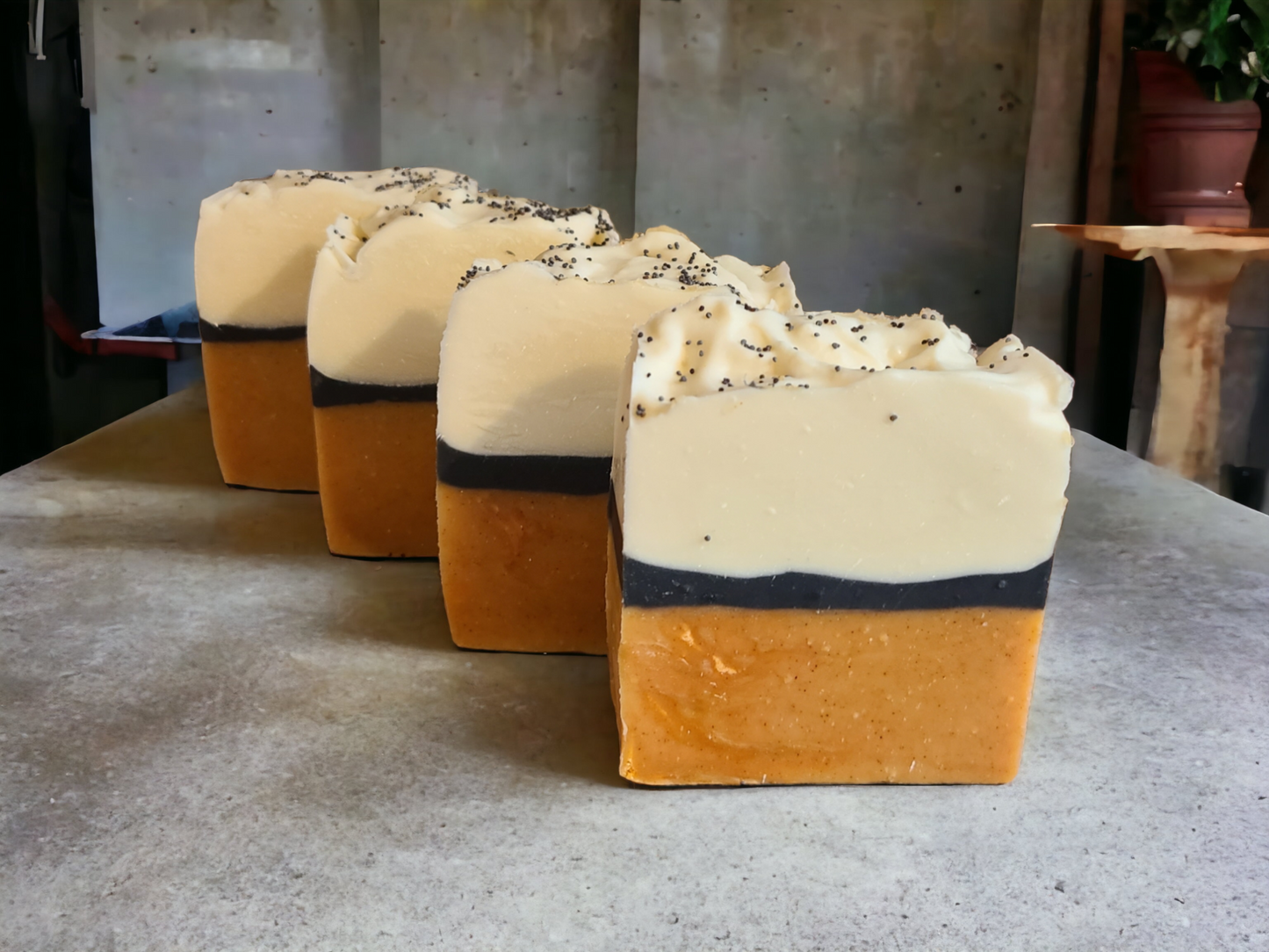 Almond Scented Tumeric & Honey Facial Bar