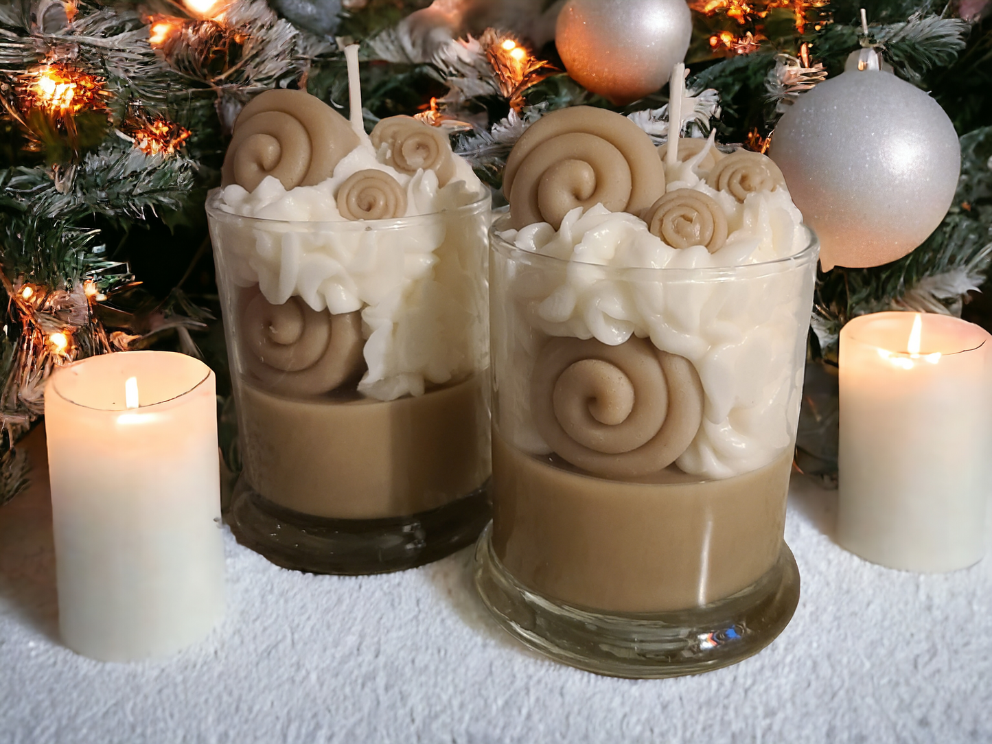 Cinnamon Buns Specialty Frosted Candle